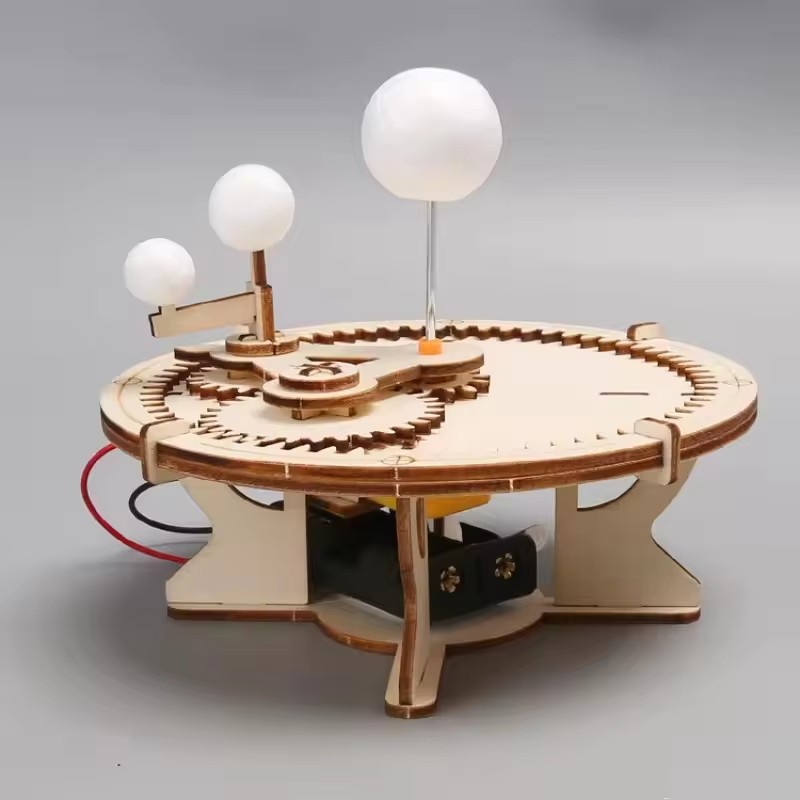 Wooden Solar System Mechanica - Science And Hobby recension och pris