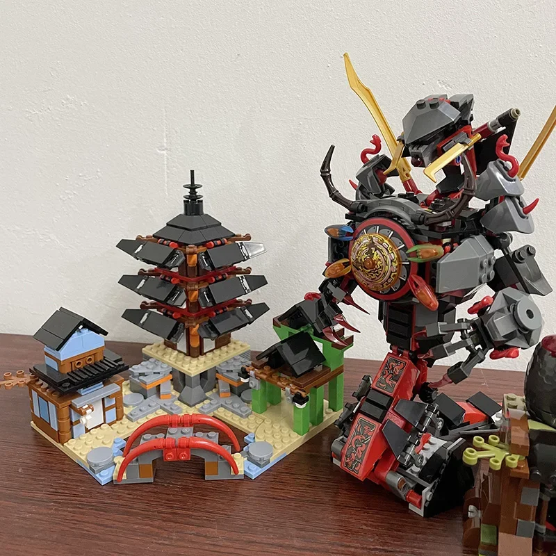 Building Toys Airjitzu Temple  - Solar System Orrery recension och pris